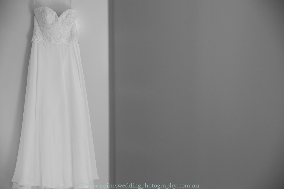 Nathan Kelly Cairns Wedding Photographer