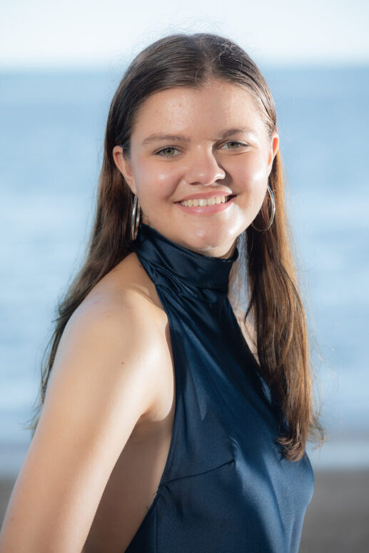 Cairns Formal Photographer nathan kelly Creates beautiful fashion magazine style formal photographs