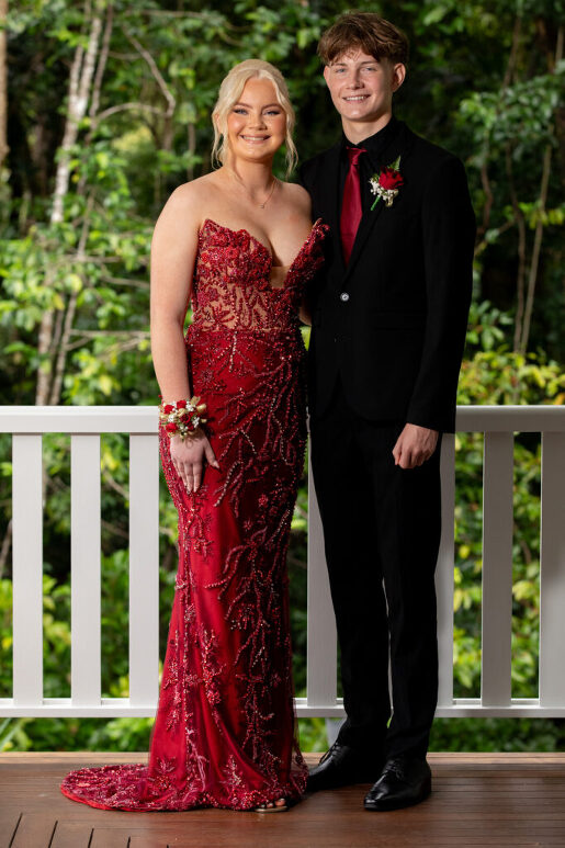 Cairns formal Photographer Nathan Kelly captures timeless and elegant images of Maddie and Joe for the St Monica