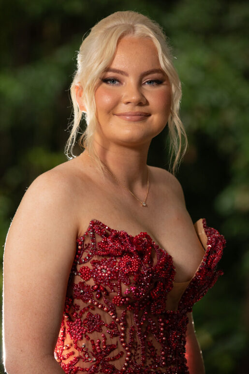 Cairns formal Photographer Nathan Kelly captures timeless and elegant images of Maddie and Joe for the St Monica
