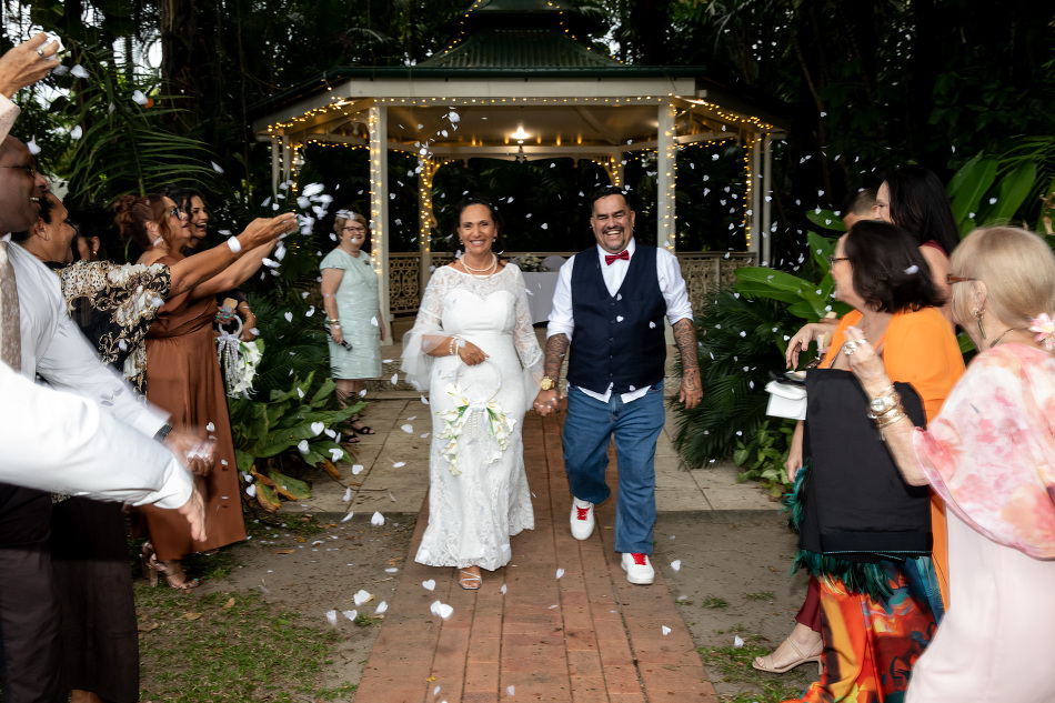 Bride and groom portraits at Cairns Colonial Club wedding photographed by Cairns wedding photographer Nathan Kelly
